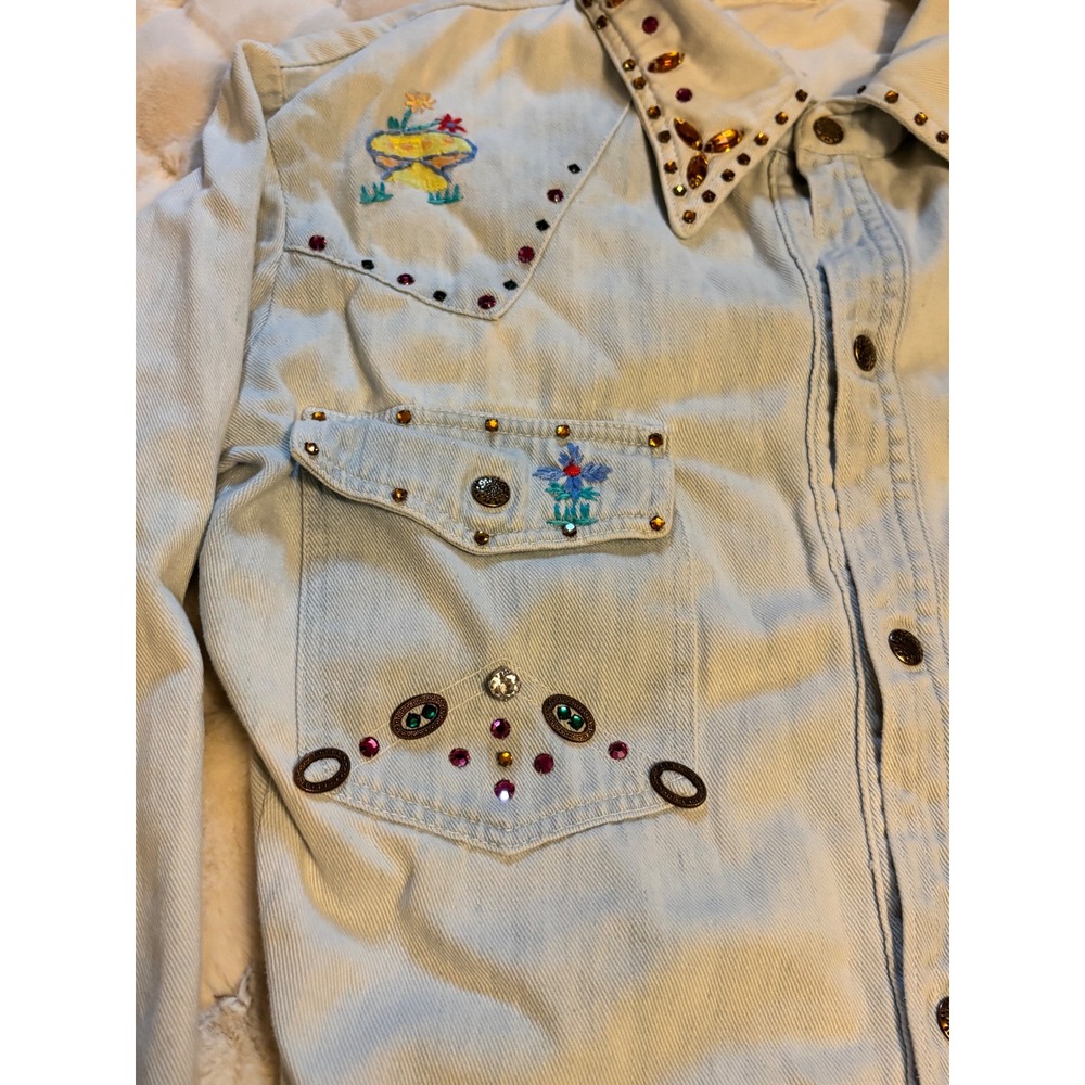 Vintage Light Wash Denim Western Shirt Floral Embroidery Rhinestone Studded L - Picture 3 of 11